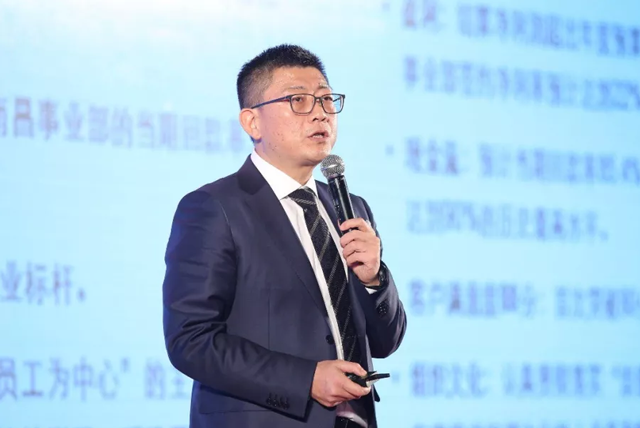 2018德赢地产筑梦，，，，再出发！德赢迎新年会盛放纵行